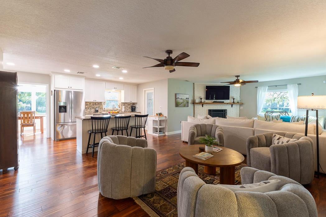 LAKE HELEN BLK 102 - Residential