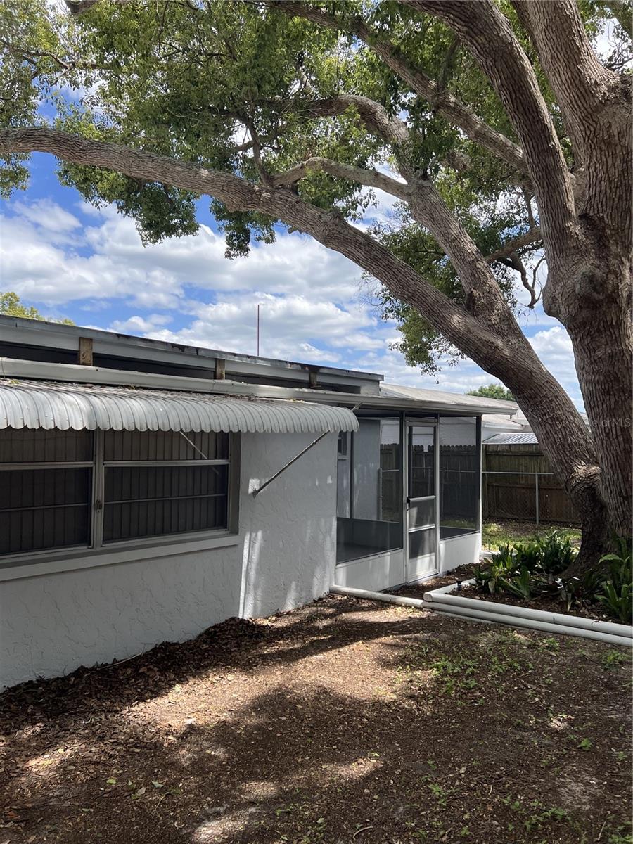 TANGLEWOOD TERRACE - Residential