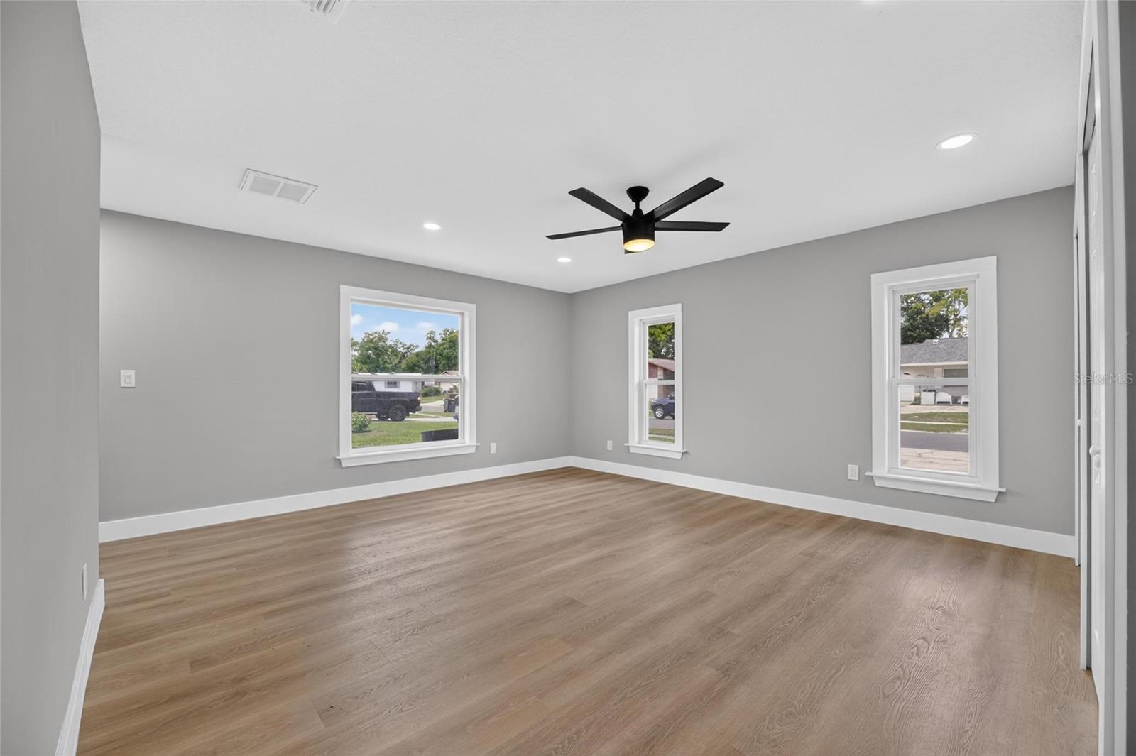 SOUTHWOOD HILLS UNIT 14 - Residential