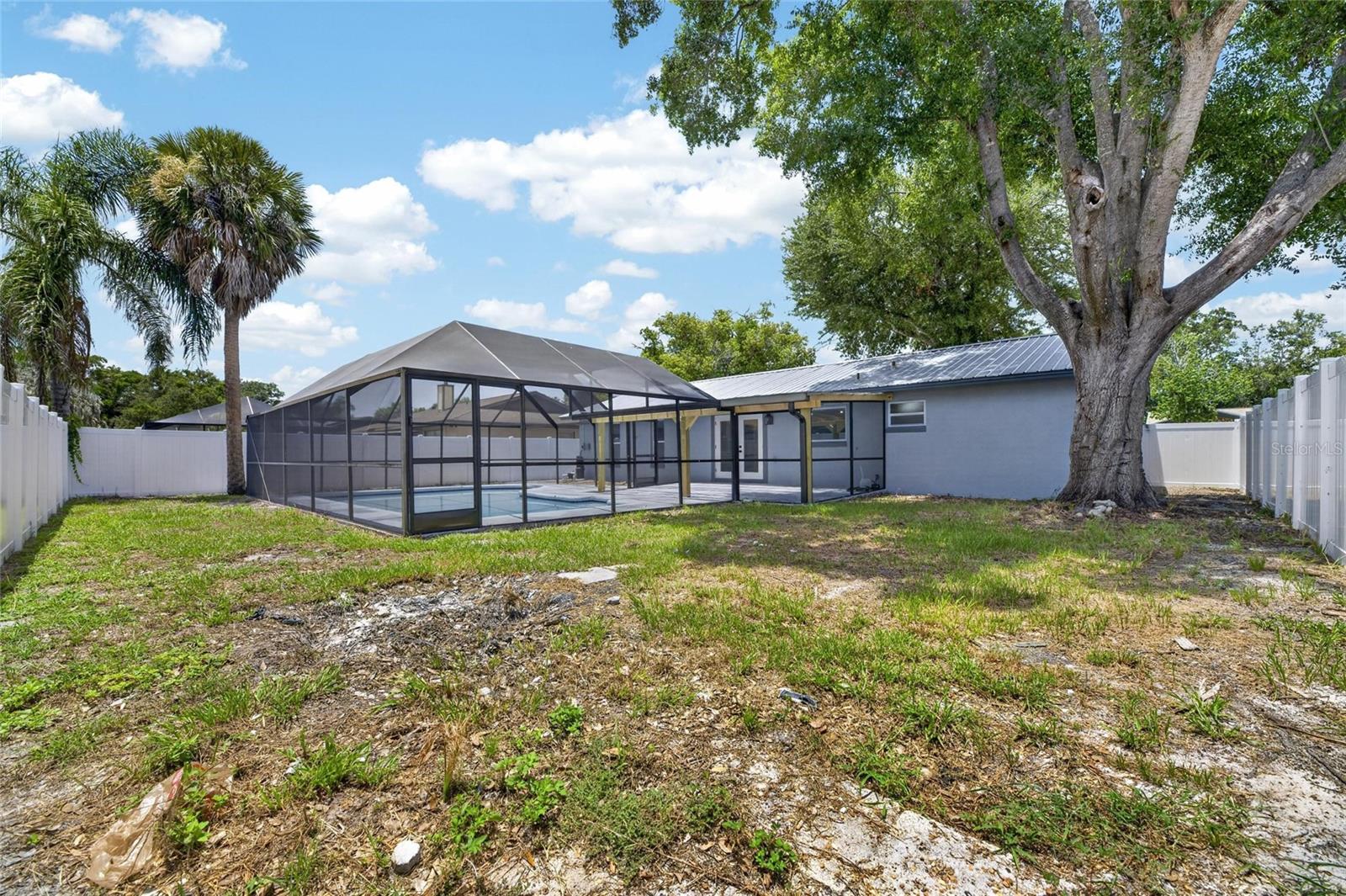 SOUTHWOOD HILLS UNIT 14 - Residential