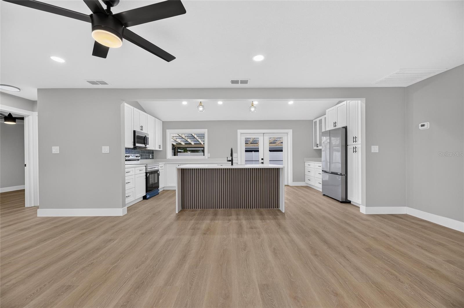 SOUTHWOOD HILLS UNIT 14 - Residential