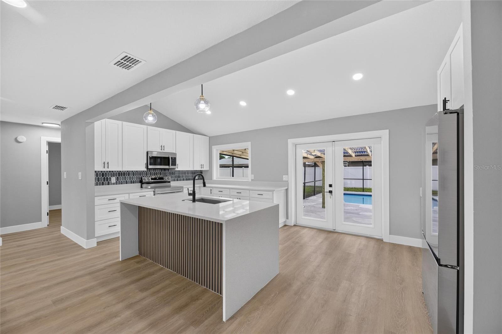 SOUTHWOOD HILLS UNIT 14 - Residential