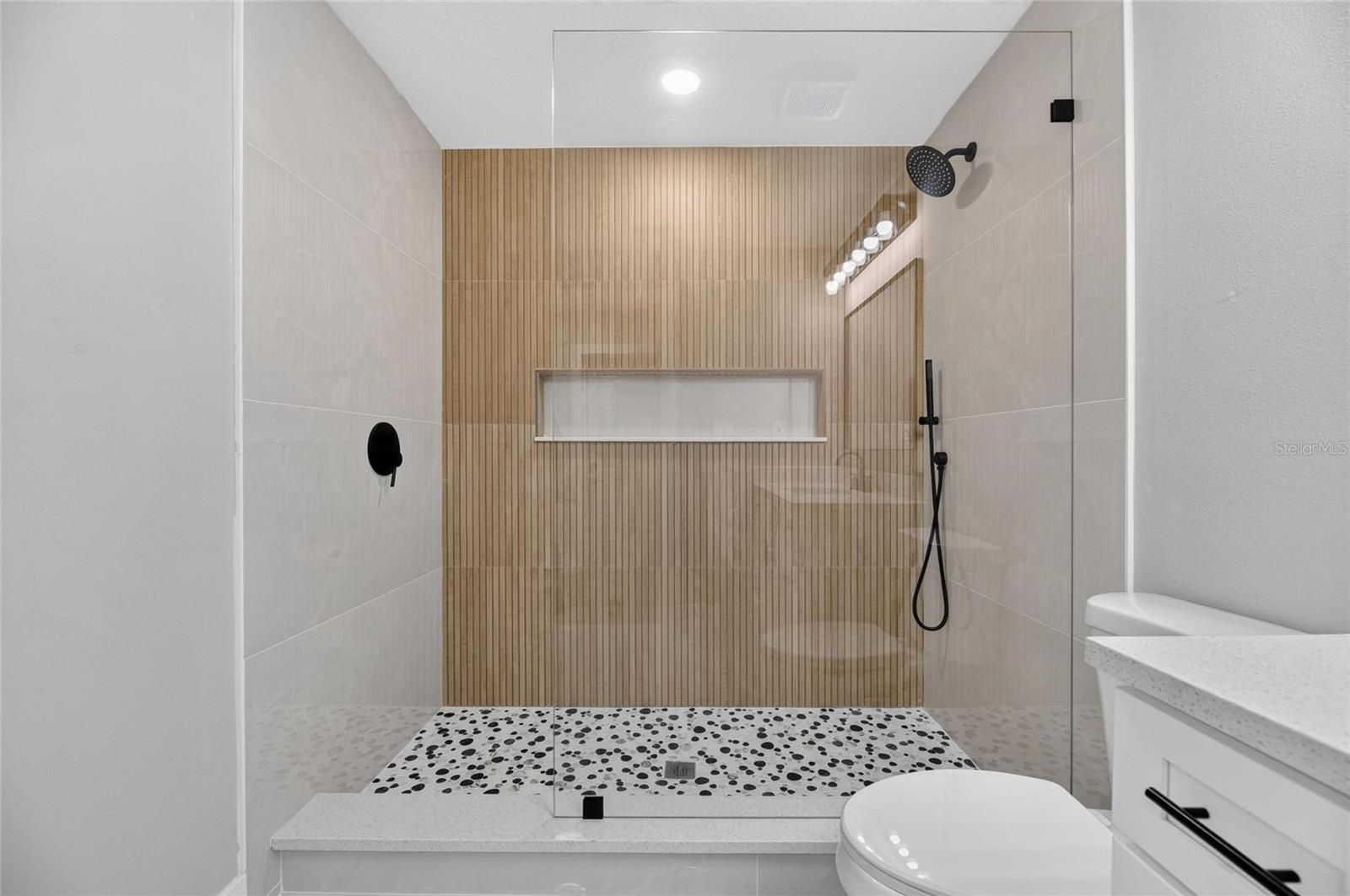SOUTHWOOD HILLS UNIT 14 - Residential