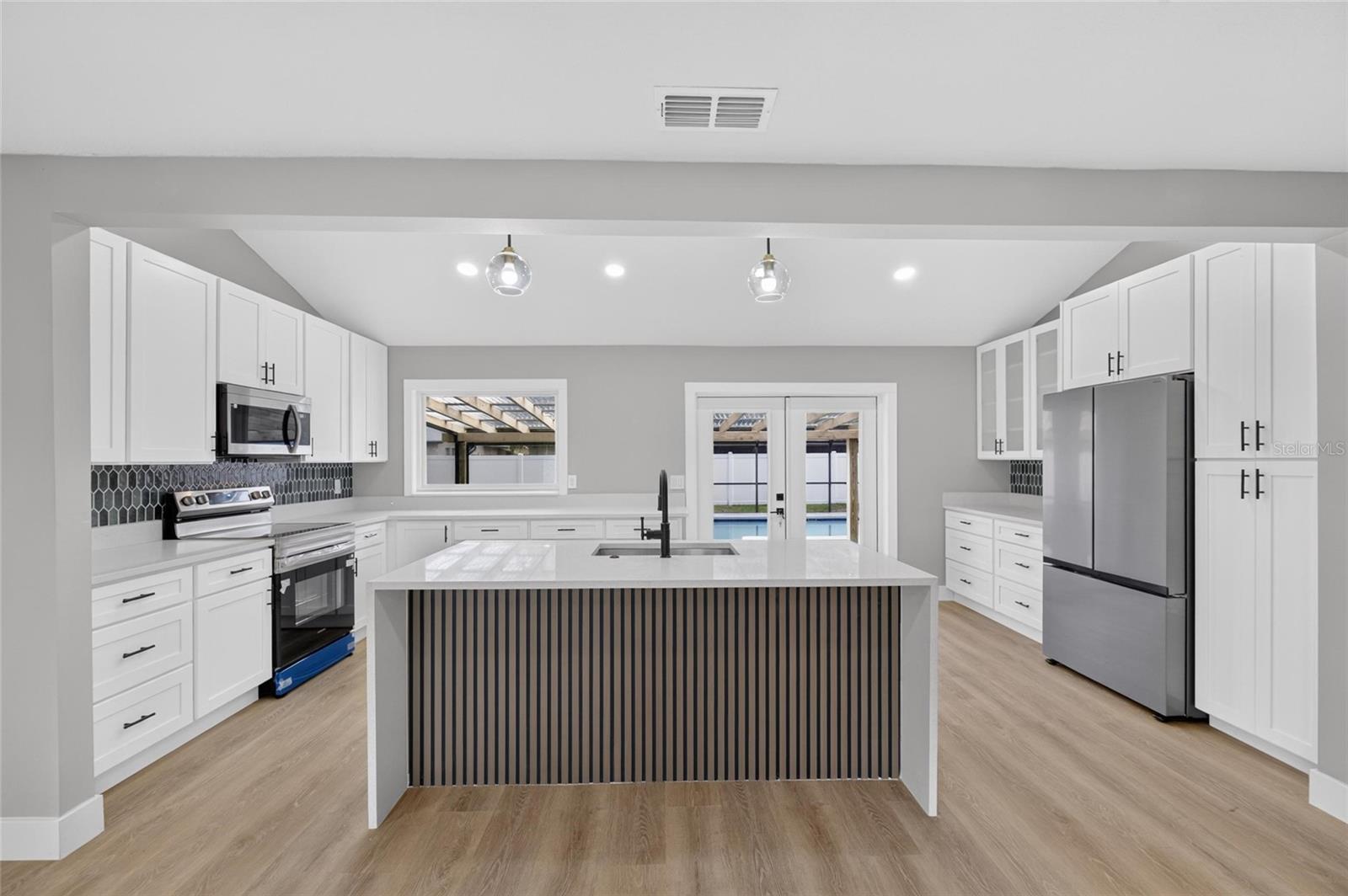 SOUTHWOOD HILLS UNIT 14 - Residential