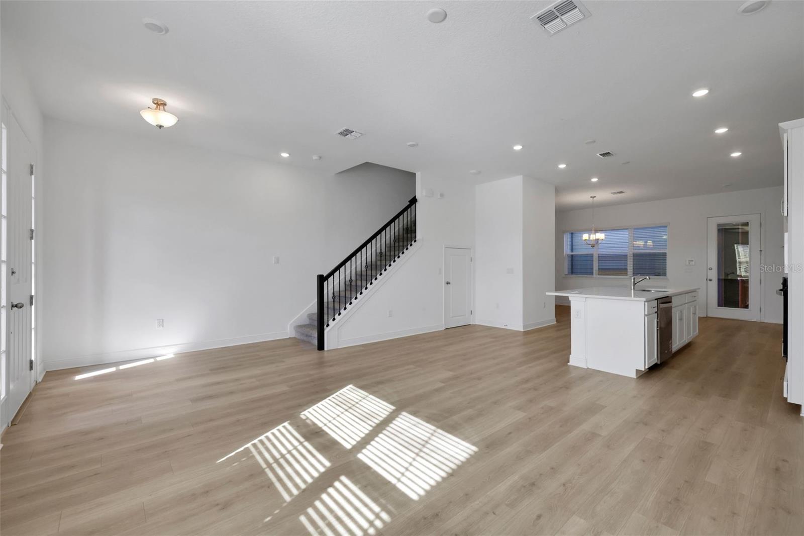 WESLYN PARK - Residential