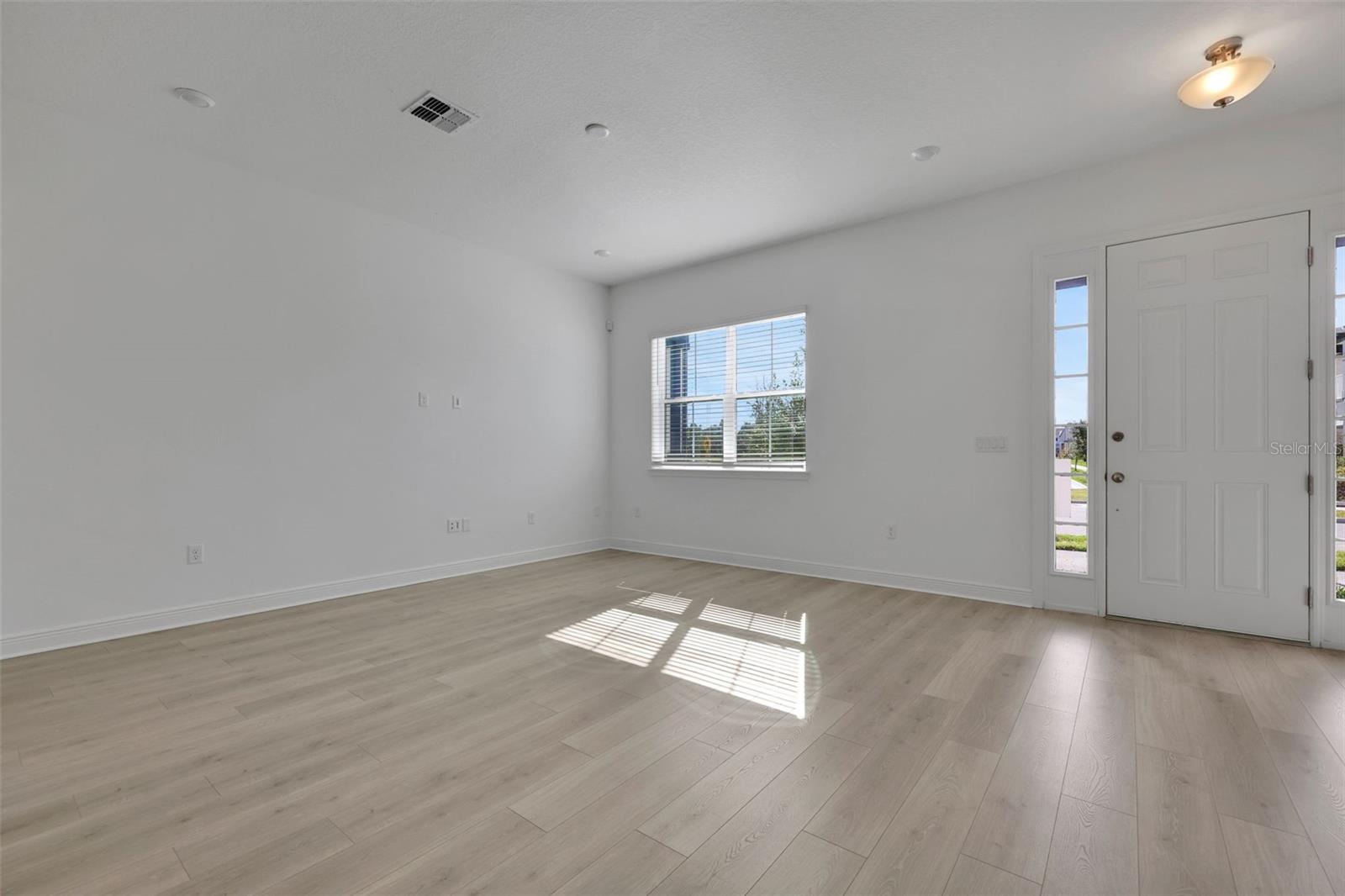 WESLYN PARK - Residential