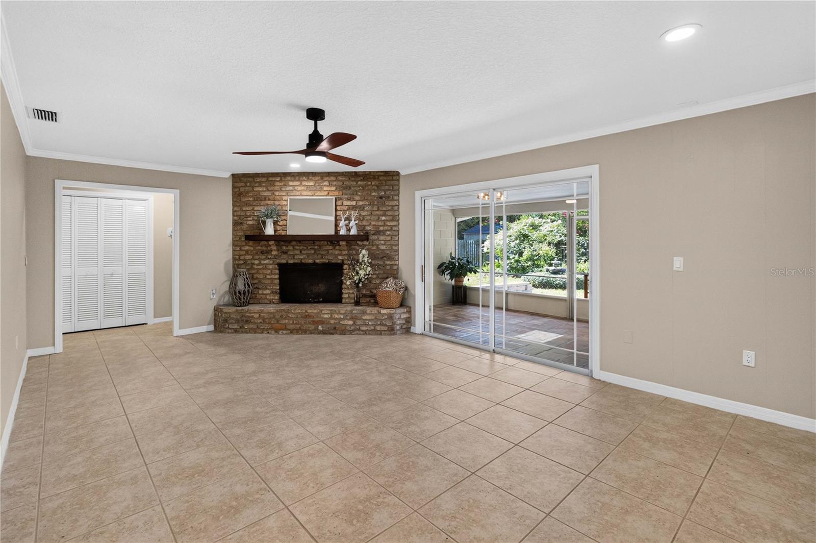 LAKE CONWAY WOODS REP 02 - Residential