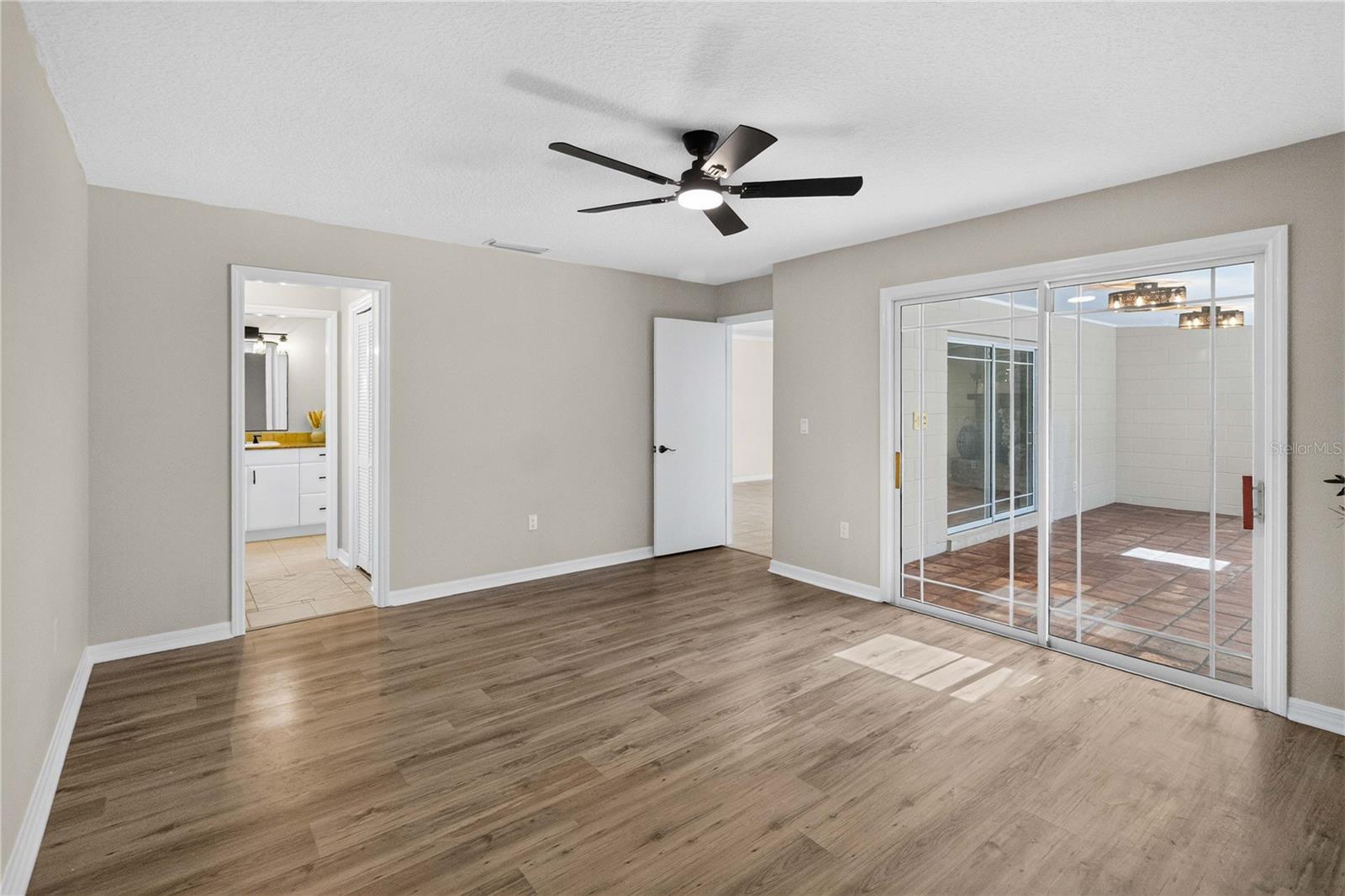 LAKE CONWAY WOODS REP 02 - Residential
