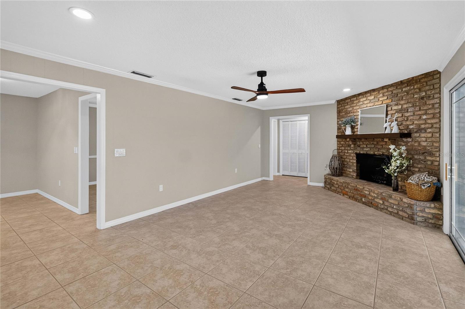 LAKE CONWAY WOODS REP 02 - Residential