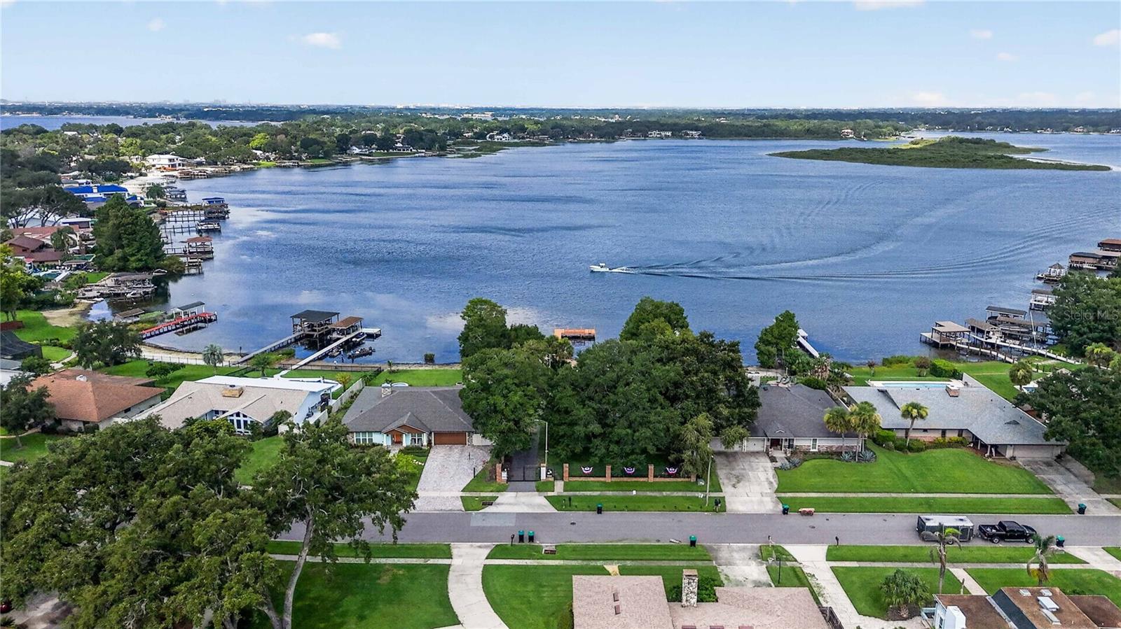 LAKE CONWAY WOODS REP 02 - Residential
