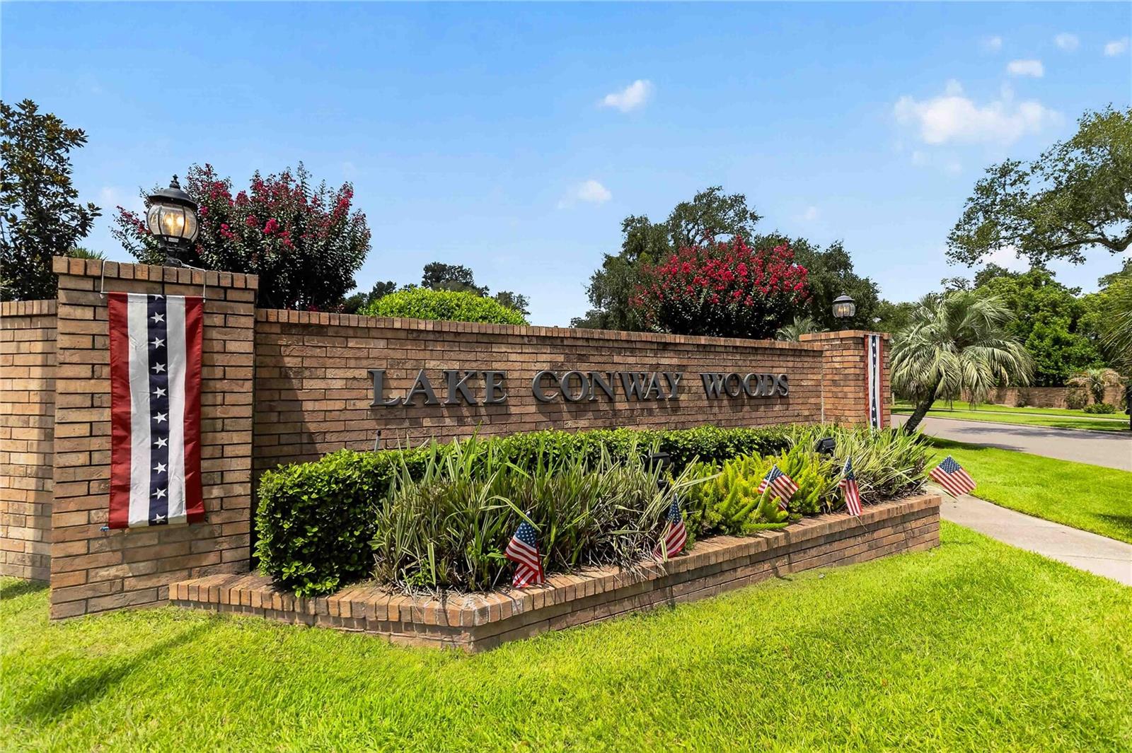 LAKE CONWAY WOODS REP 02 - Residential