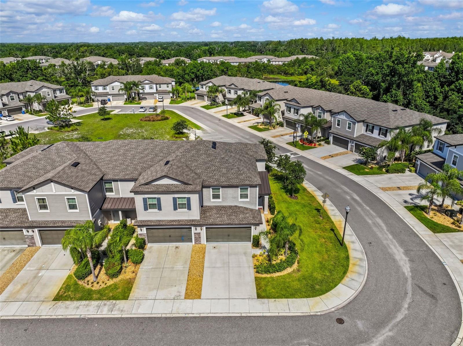 WILLOW SQUARE TOWNHOMES - Residential