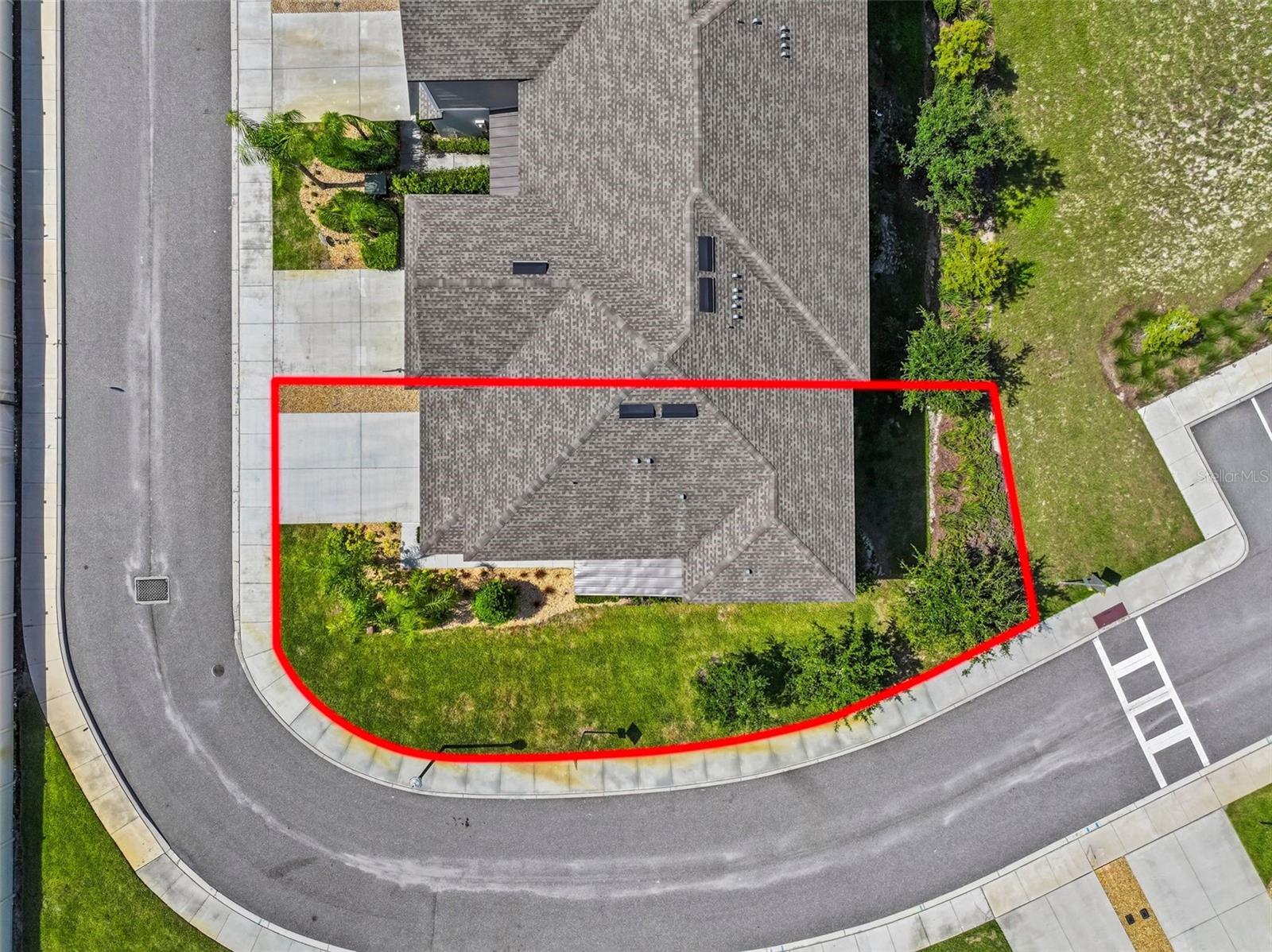 WILLOW SQUARE TOWNHOMES - Residential