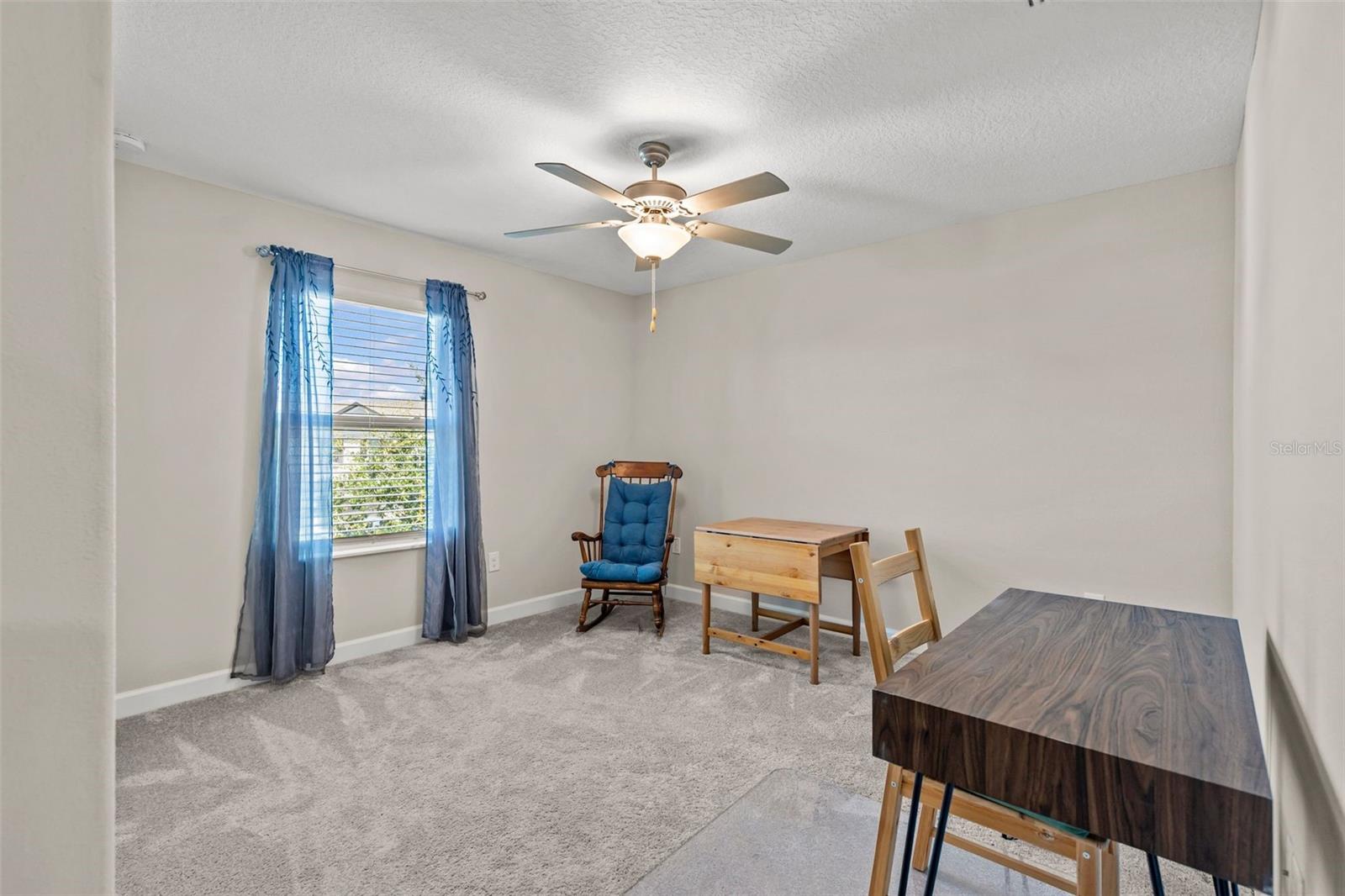 WILLOW SQUARE TOWNHOMES - Residential