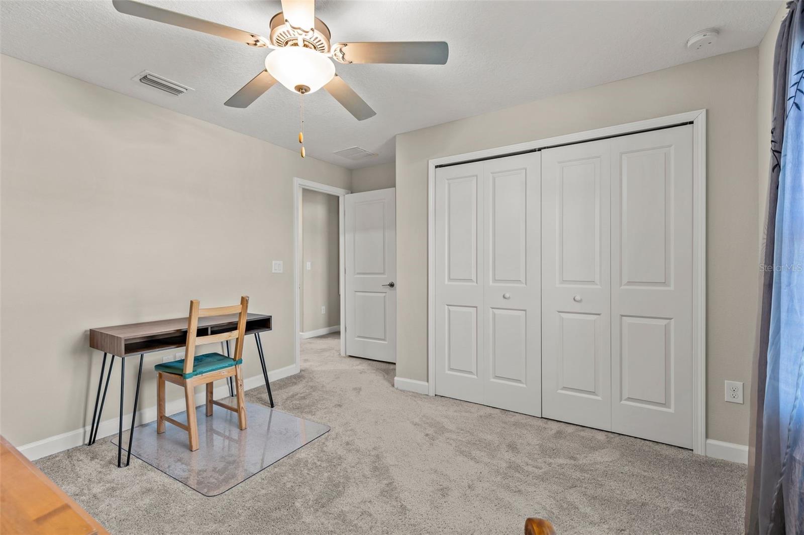 WILLOW SQUARE TOWNHOMES - Residential