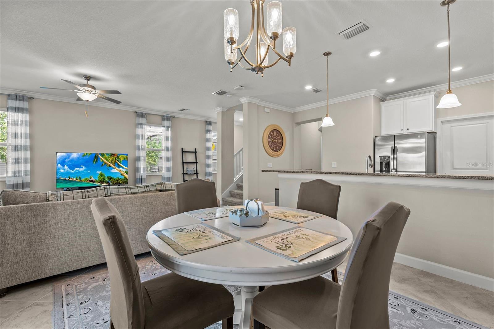 WILLOW SQUARE TOWNHOMES - Residential