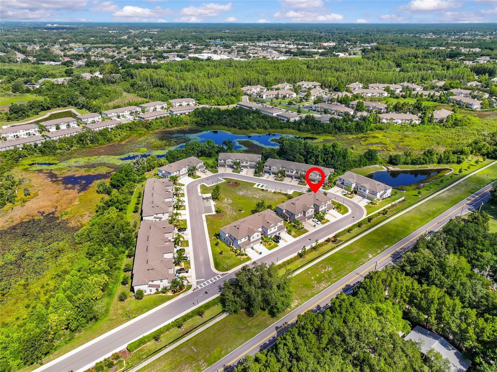 WILLOW SQUARE TOWNHOMES - Residential