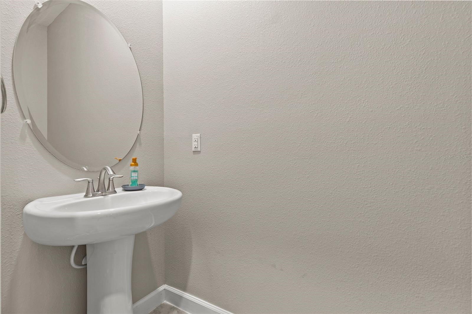 WILLOW SQUARE TOWNHOMES - Residential