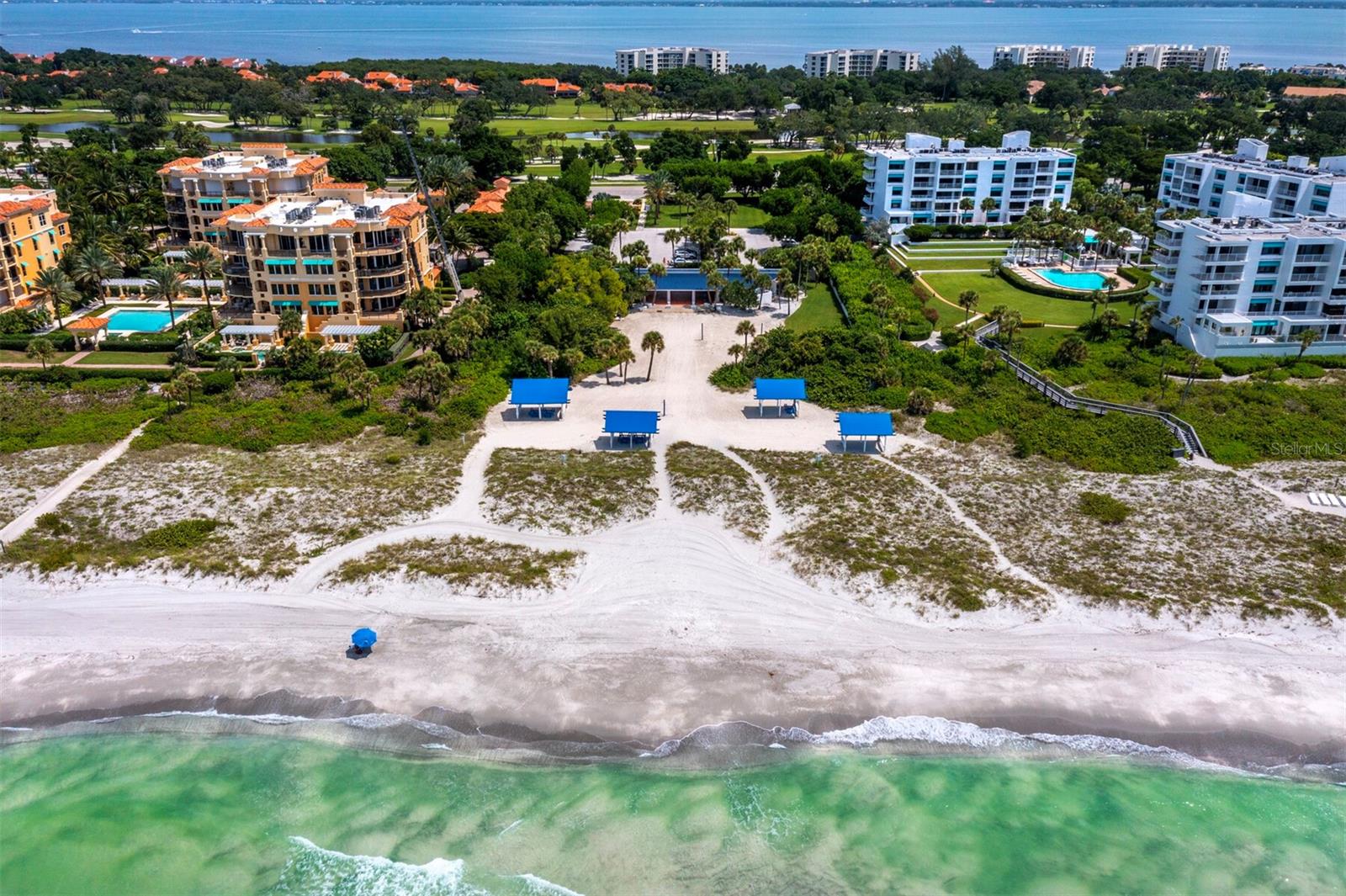 BAY ISLES - Residential
