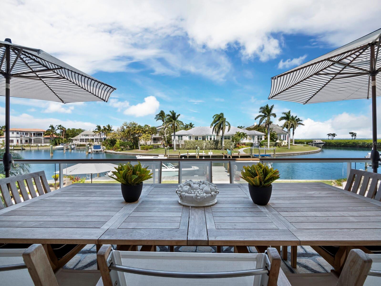 BAY ISLES - Residential