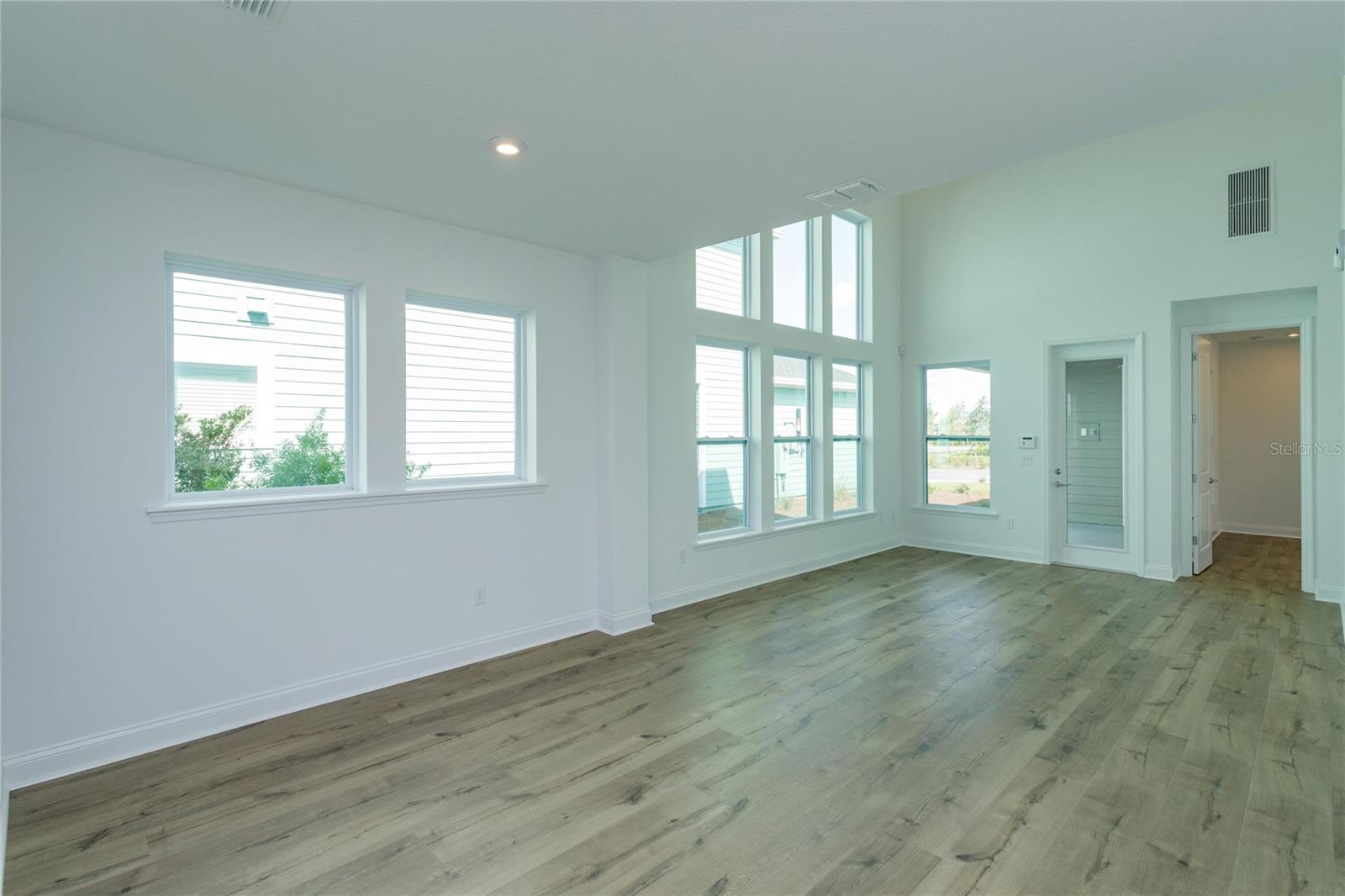 WESLYN PARK PH 2 - Residential
