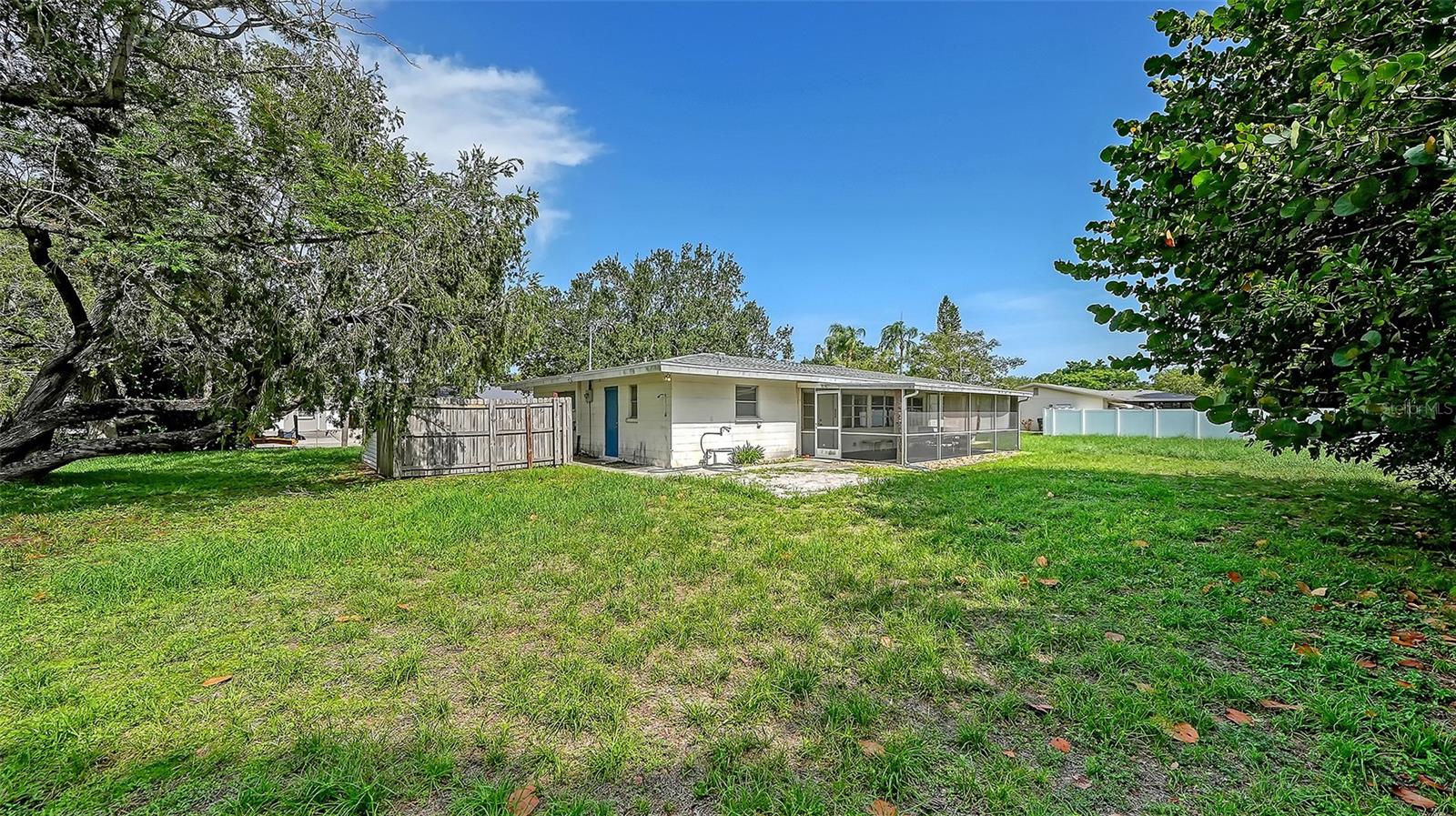 GOLDEN ACRES 1ST ADD - Residential