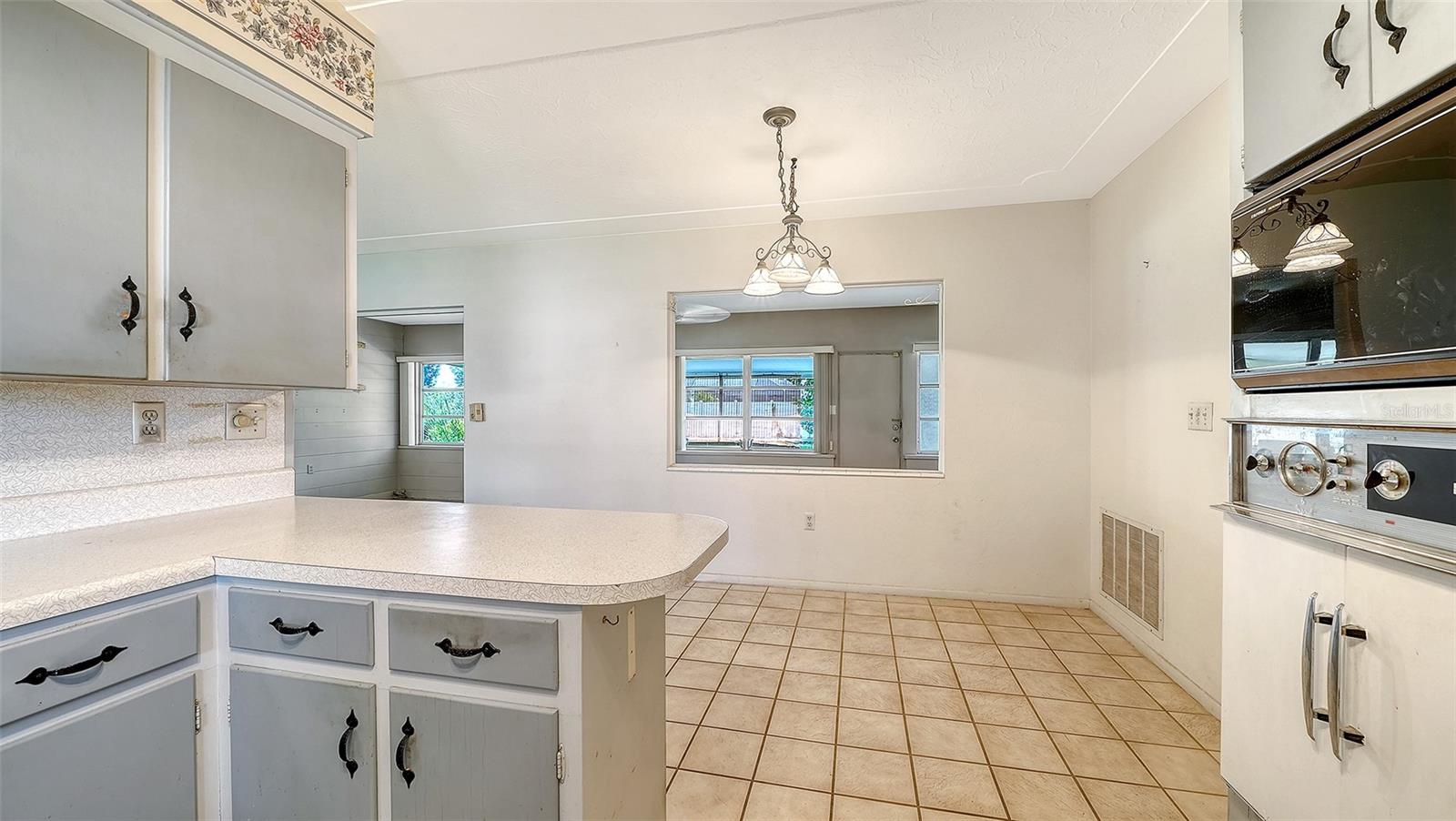 GOLDEN ACRES 1ST ADD - Residential
