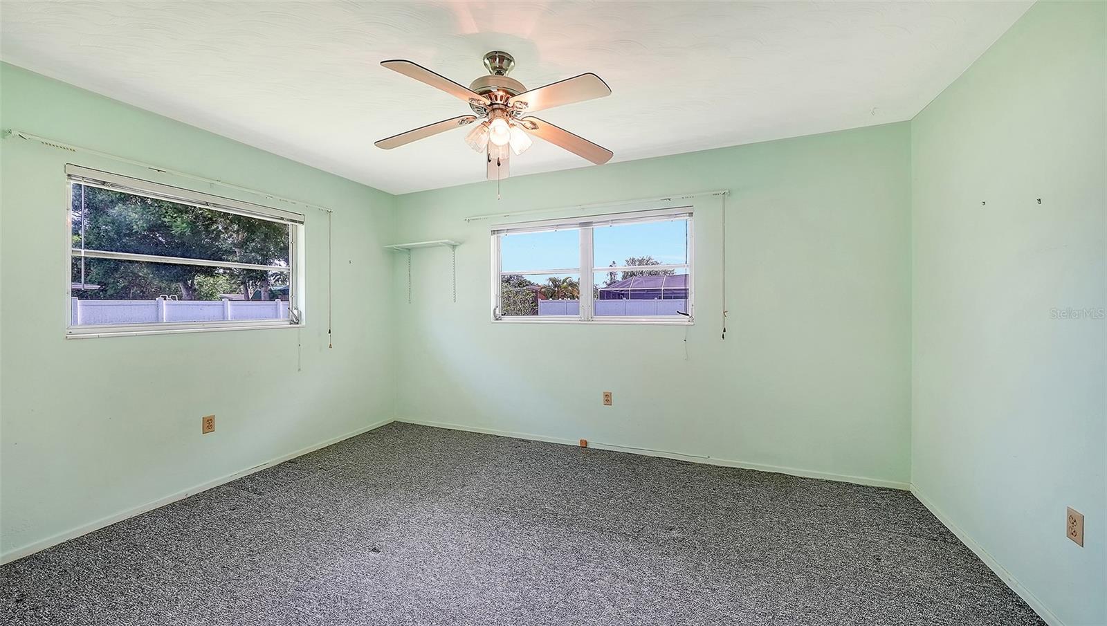GOLDEN ACRES 1ST ADD - Residential