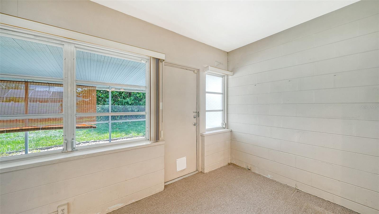 GOLDEN ACRES 1ST ADD - Residential