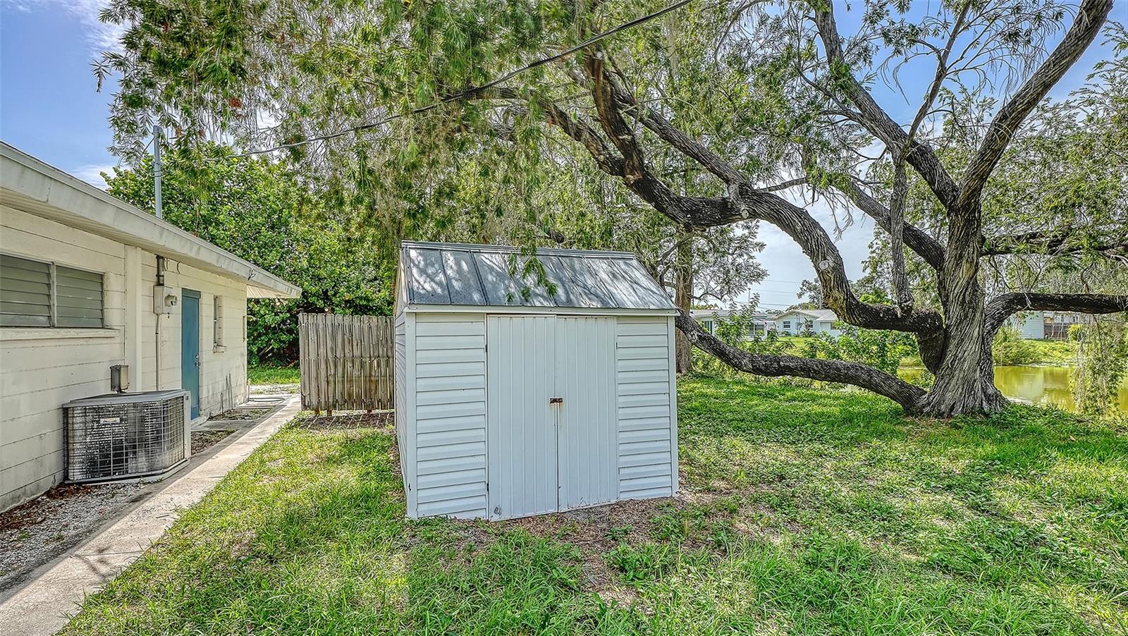 GOLDEN ACRES 1ST ADD - Residential