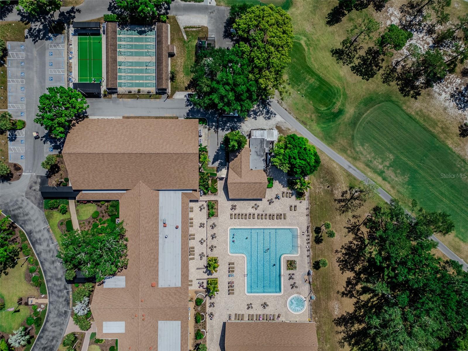 VILLA CONDO I - Residential