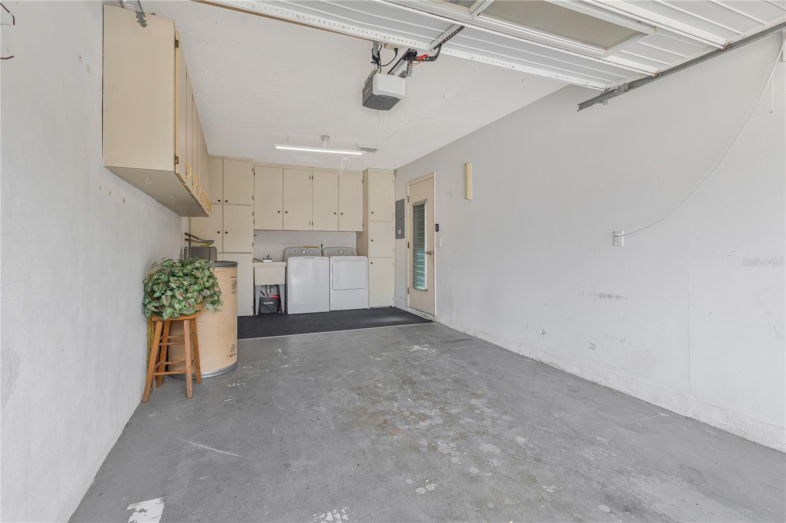 VILLA CONDO I - Residential