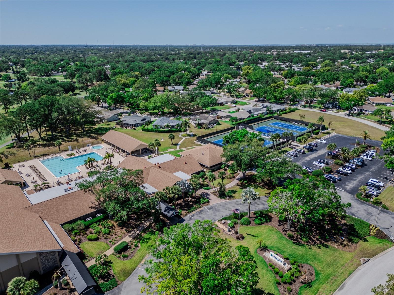 VILLA CONDO I - Residential