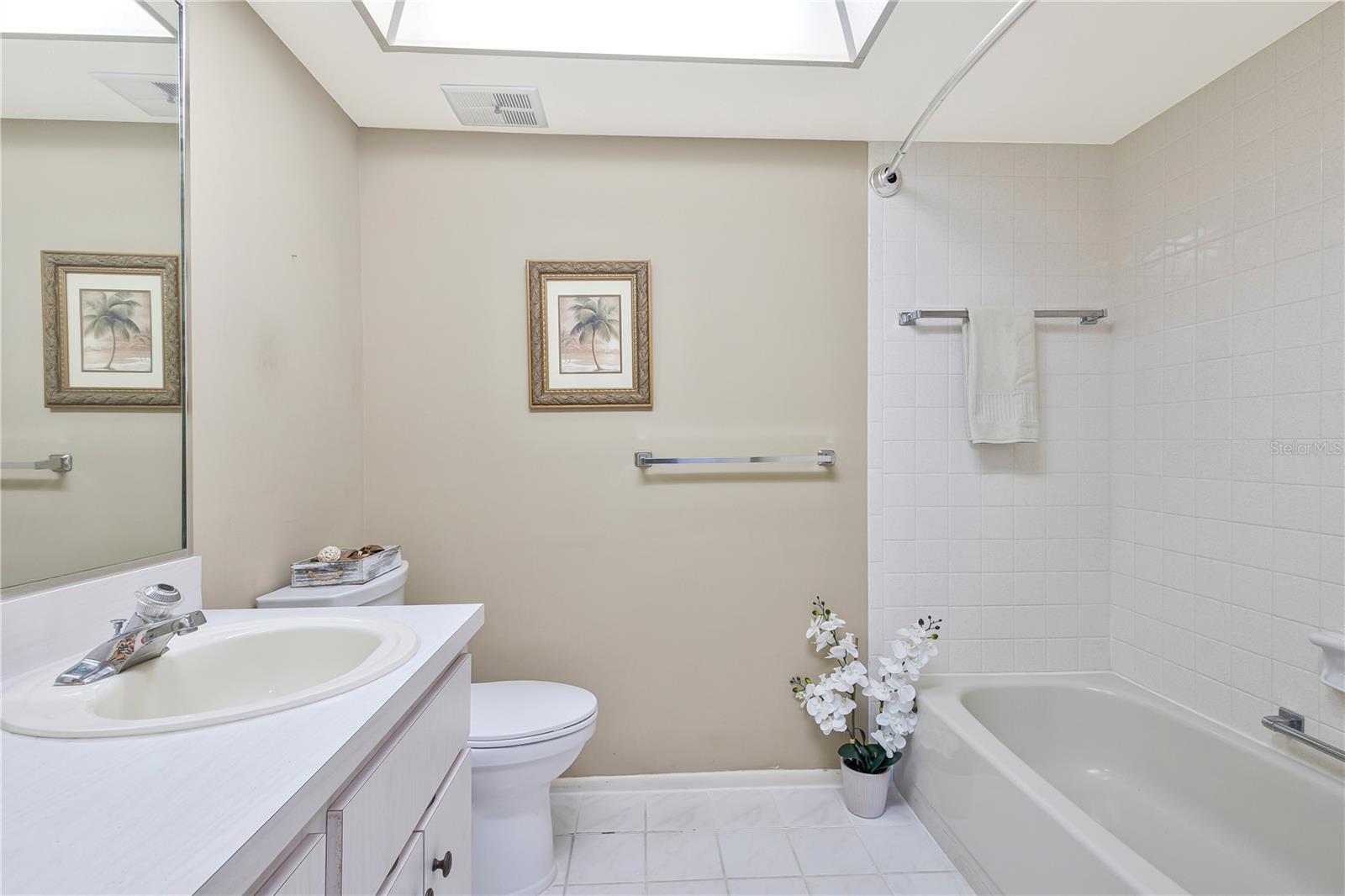 VILLA CONDO I - Residential