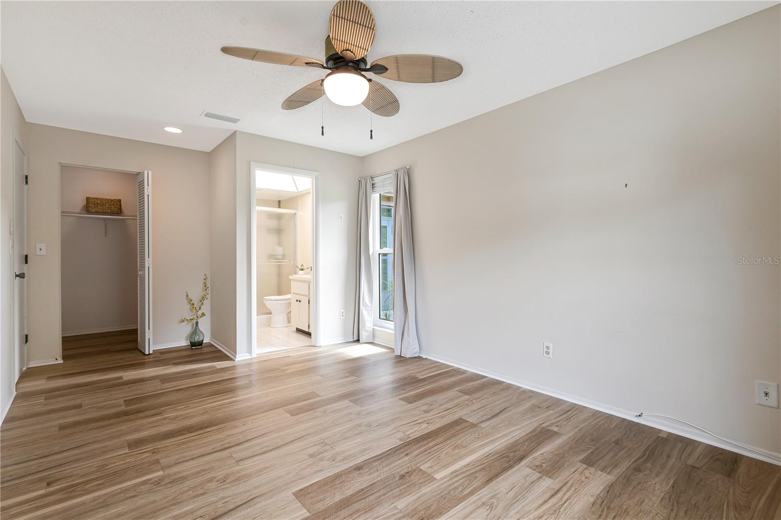 VILLA CONDO I - Residential