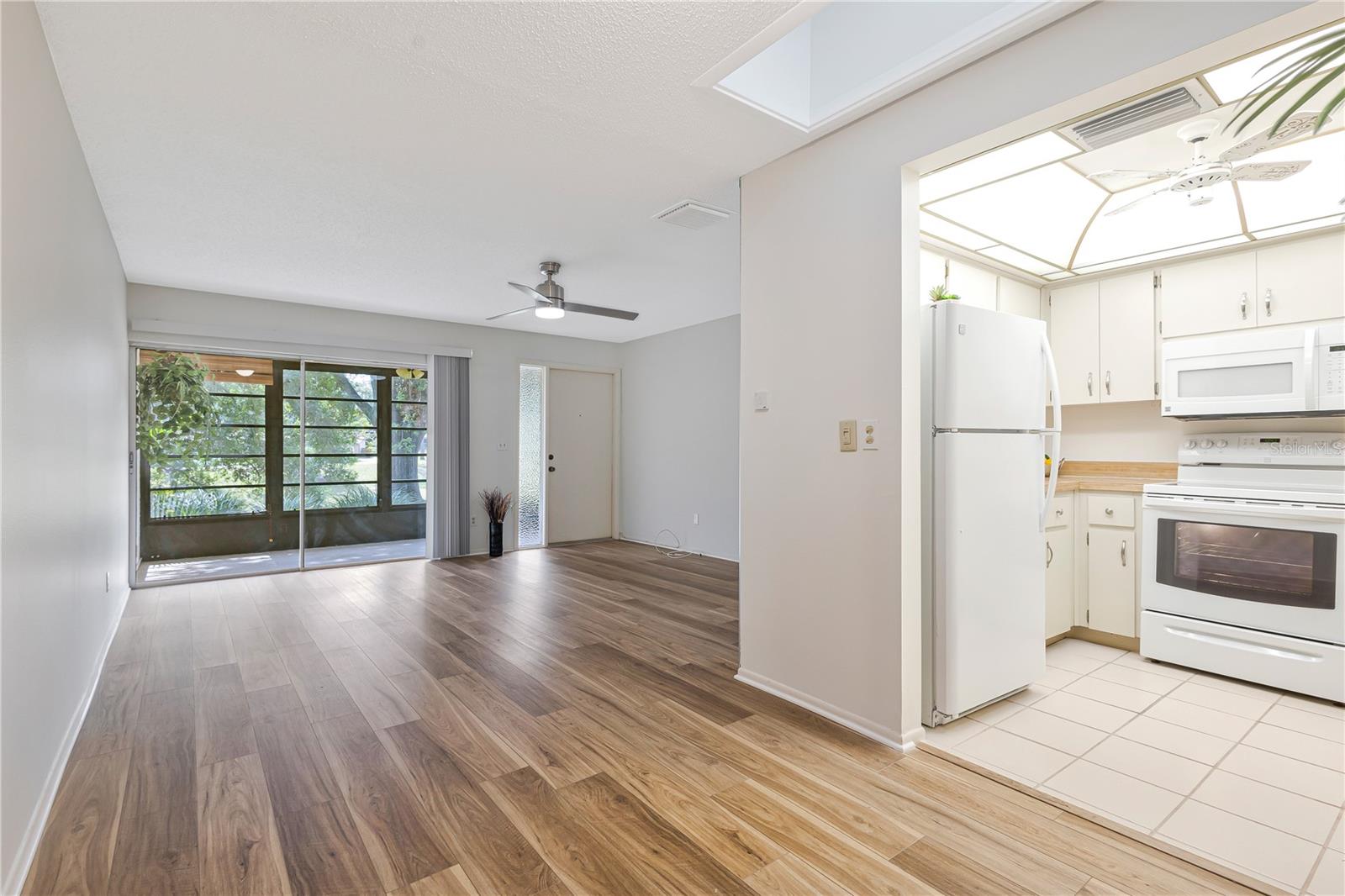 VILLA CONDO I - Residential