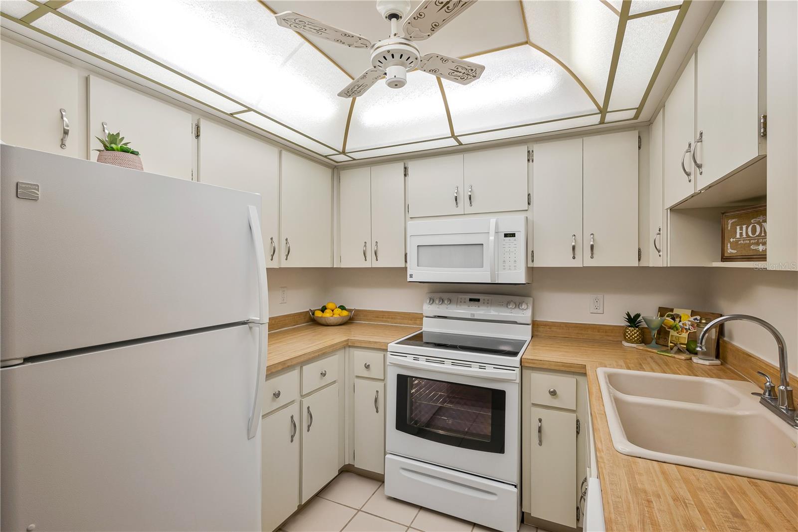 VILLA CONDO I - Residential