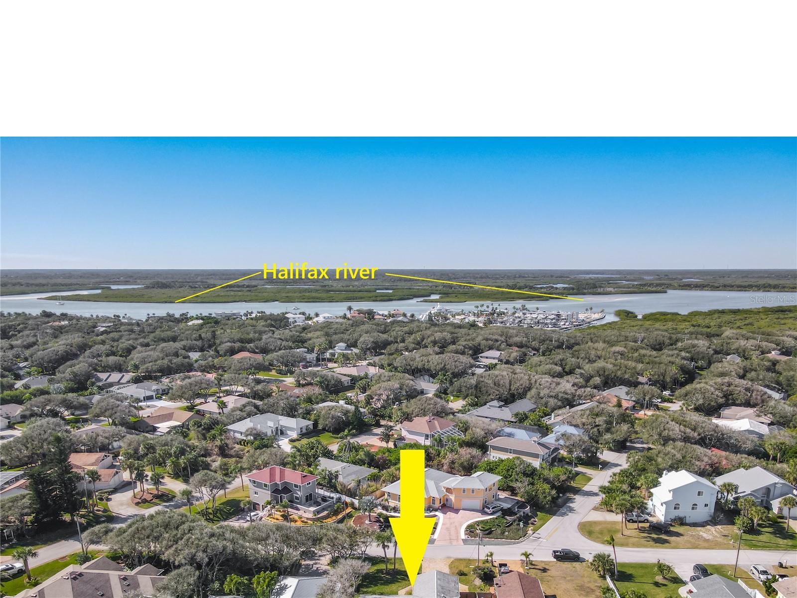 LIGHTHOUSE SHORES - Residential