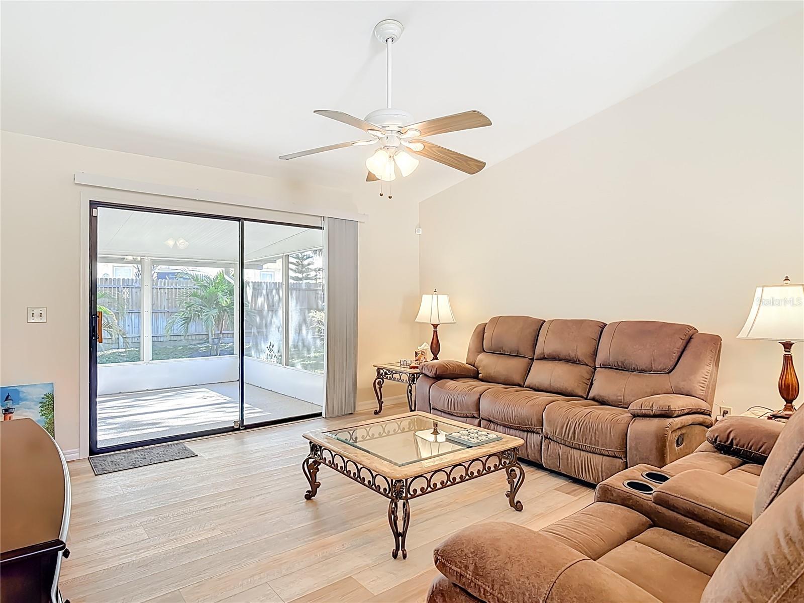 LIGHTHOUSE SHORES - Residential