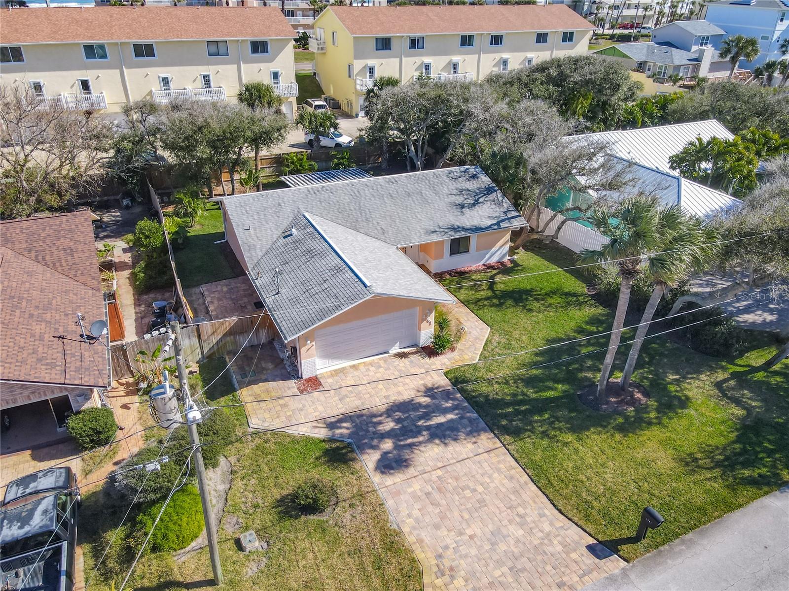 LIGHTHOUSE SHORES - Residential