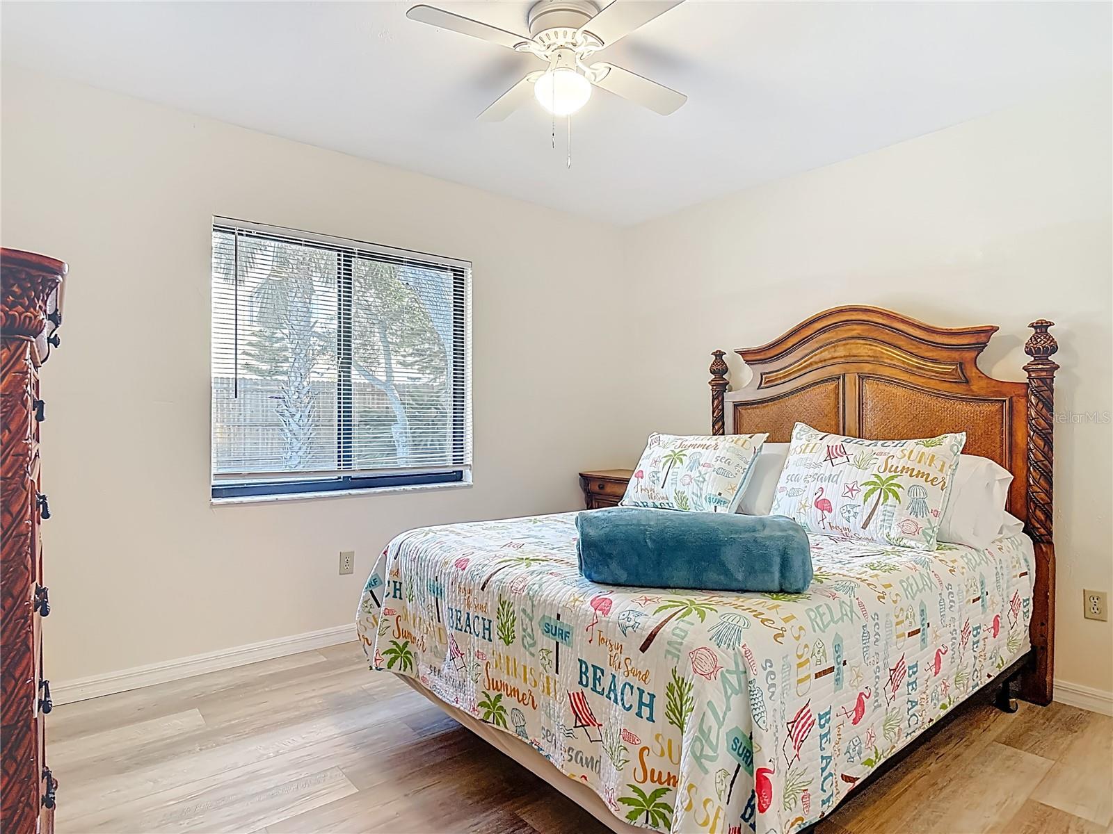 LIGHTHOUSE SHORES - Residential