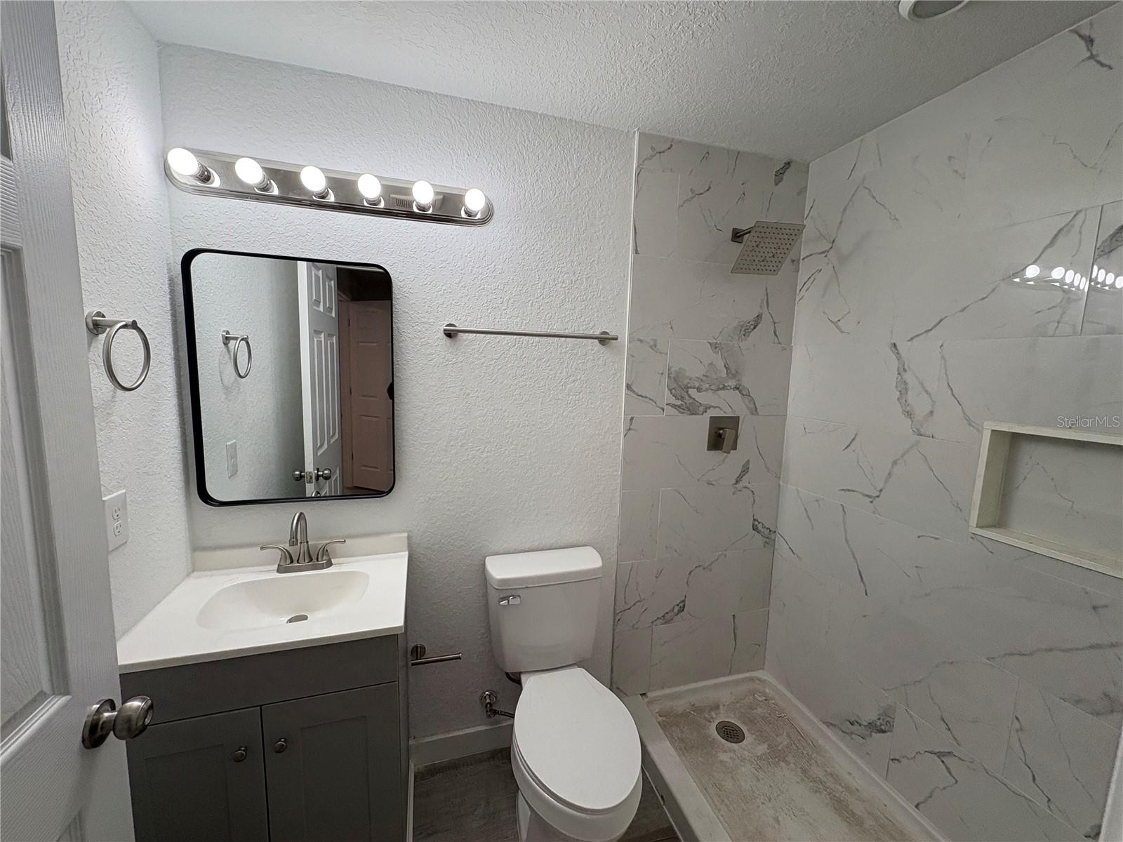 FOREST LAKE ESTATE RPT - Residential