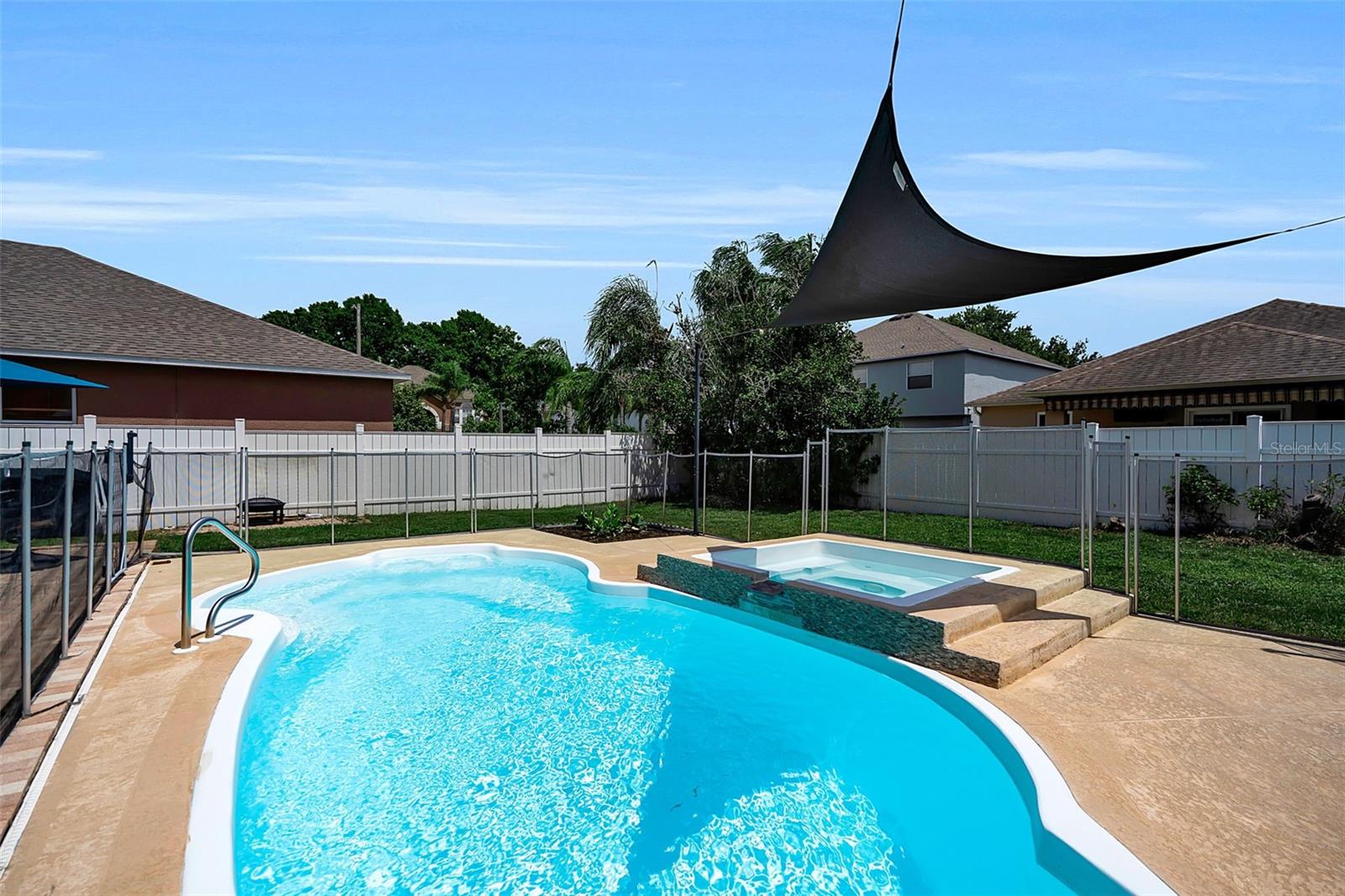 PARKER POINTE - Residential