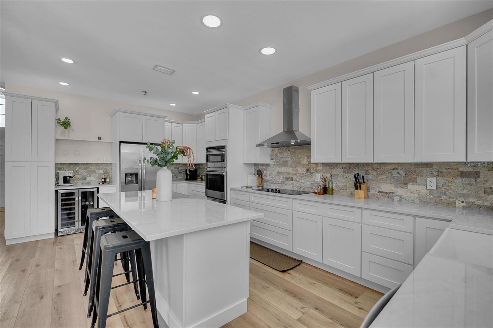 PARKER POINTE - Residential