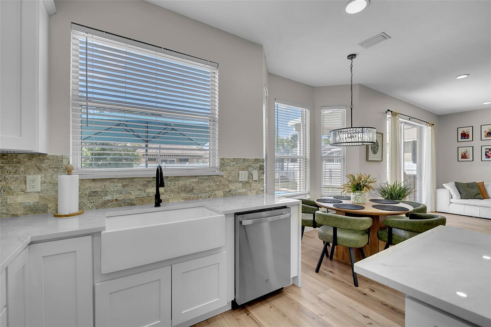 PARKER POINTE - Residential