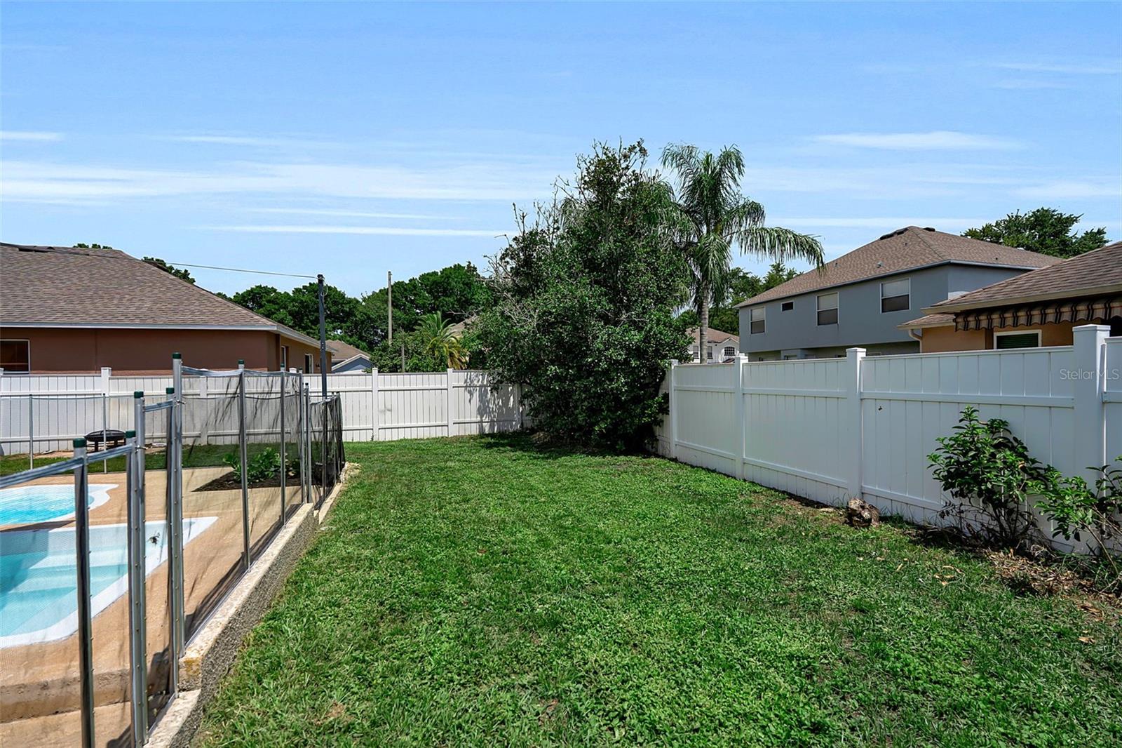 PARKER POINTE - Residential