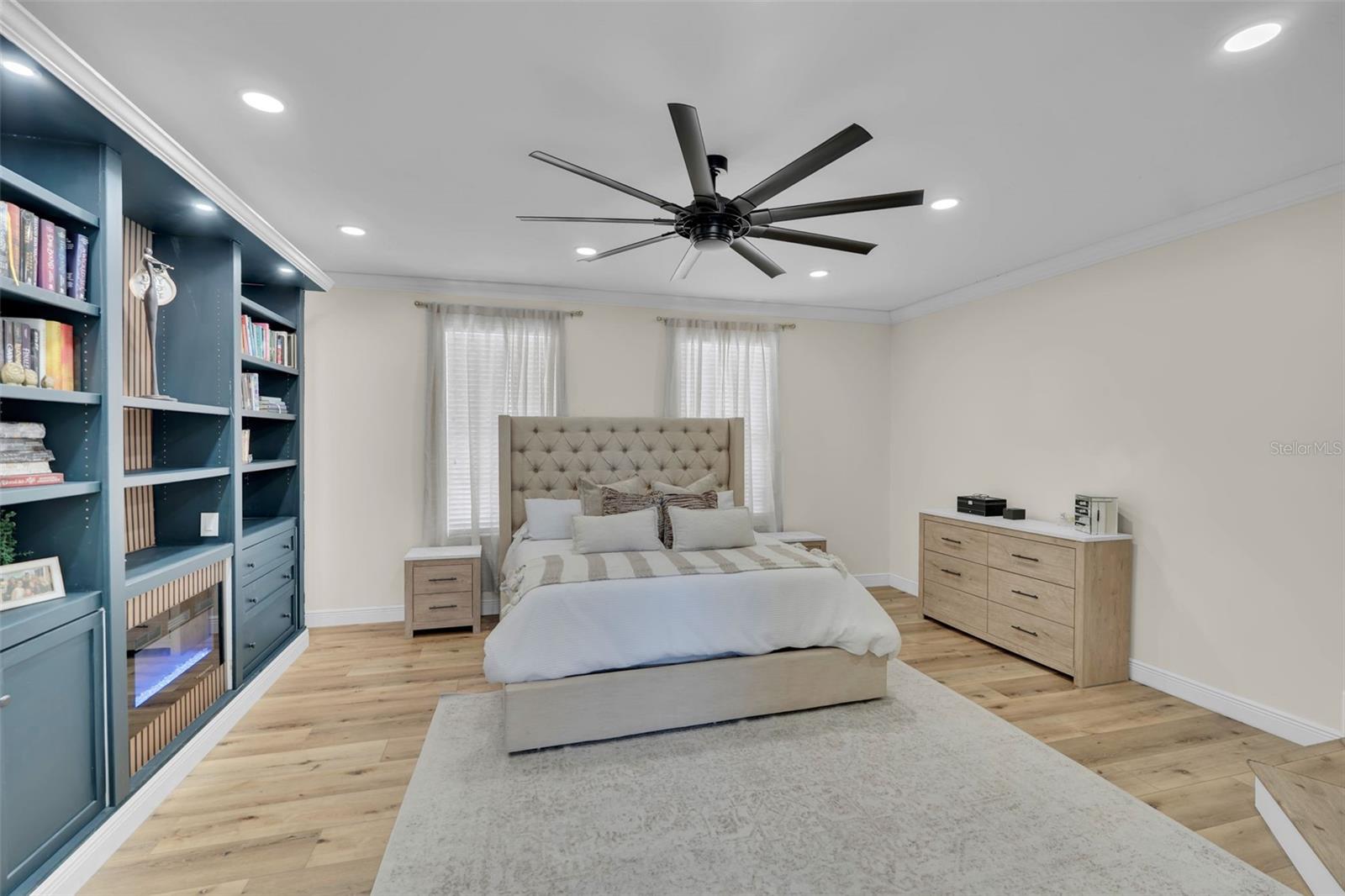 PARKER POINTE - Residential