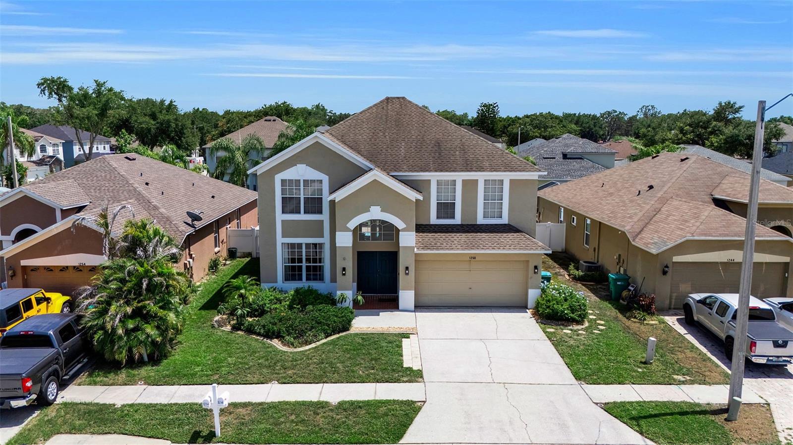 PARKER POINTE - Residential