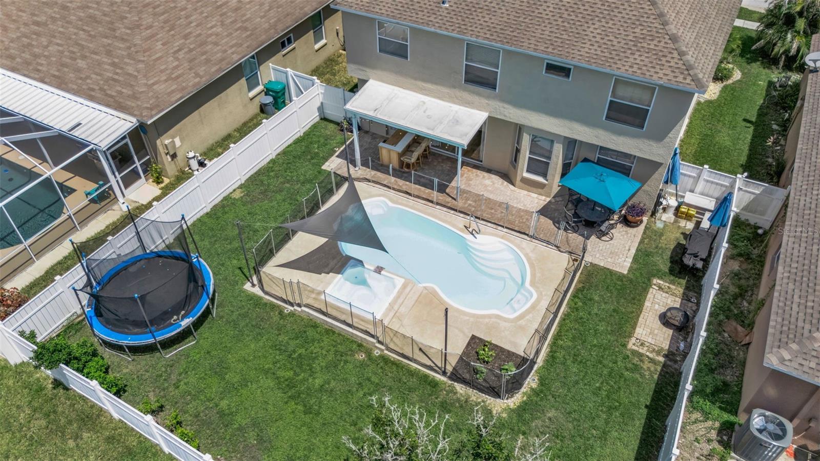 PARKER POINTE - Residential