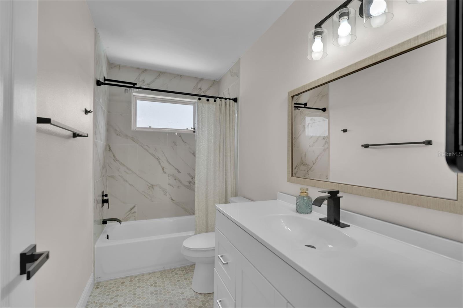 PARKER POINTE - Residential